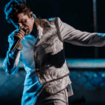 Luan Santana confirma turnê junina e promete emoção com a tour “Ao Vivo na Lua”