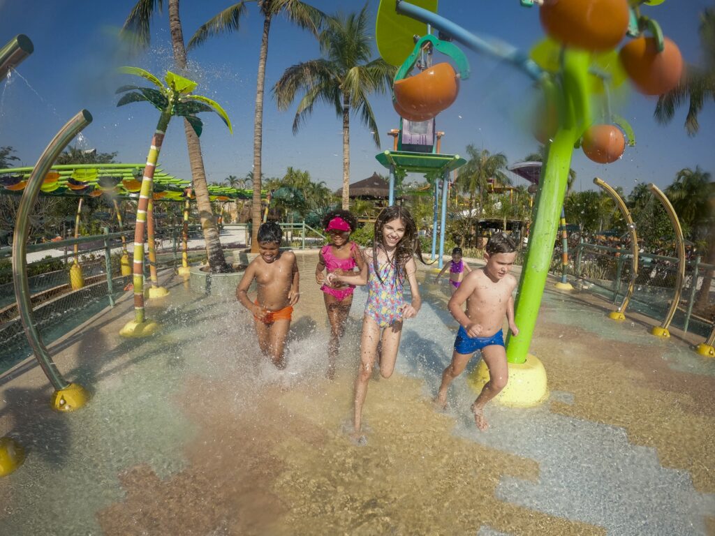 Parque-aquatico-e-diversao-para-a-criancada-1.jpg
