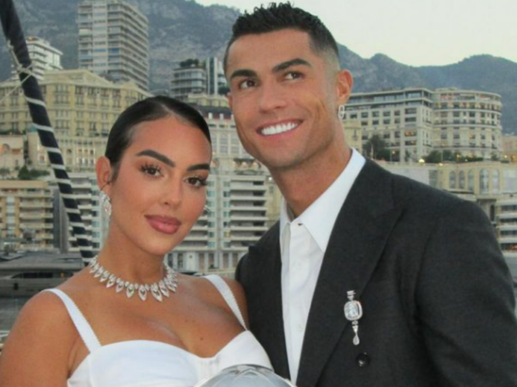 Esposa-de-Cristiano-Ronaldo-revela-que-ficou-internada-por-4-dias-2.png