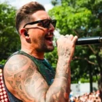 O axé toma a Faria Lima: Banda Eva comanda o Bloco Beleza Rara no pré-Carnaval de São Paulo